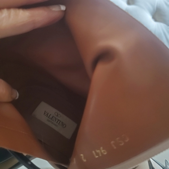 💯 Valentino Woven Cross Strap Booties 🔥 - Picture 7 of 16